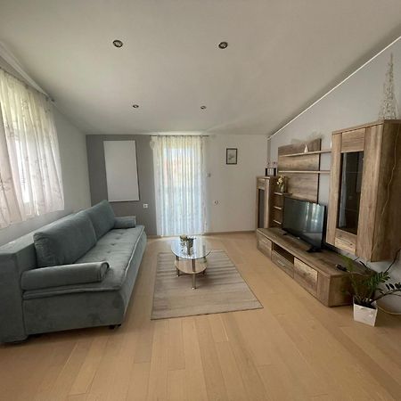 Apartments Meri Водице Экстерьер фото