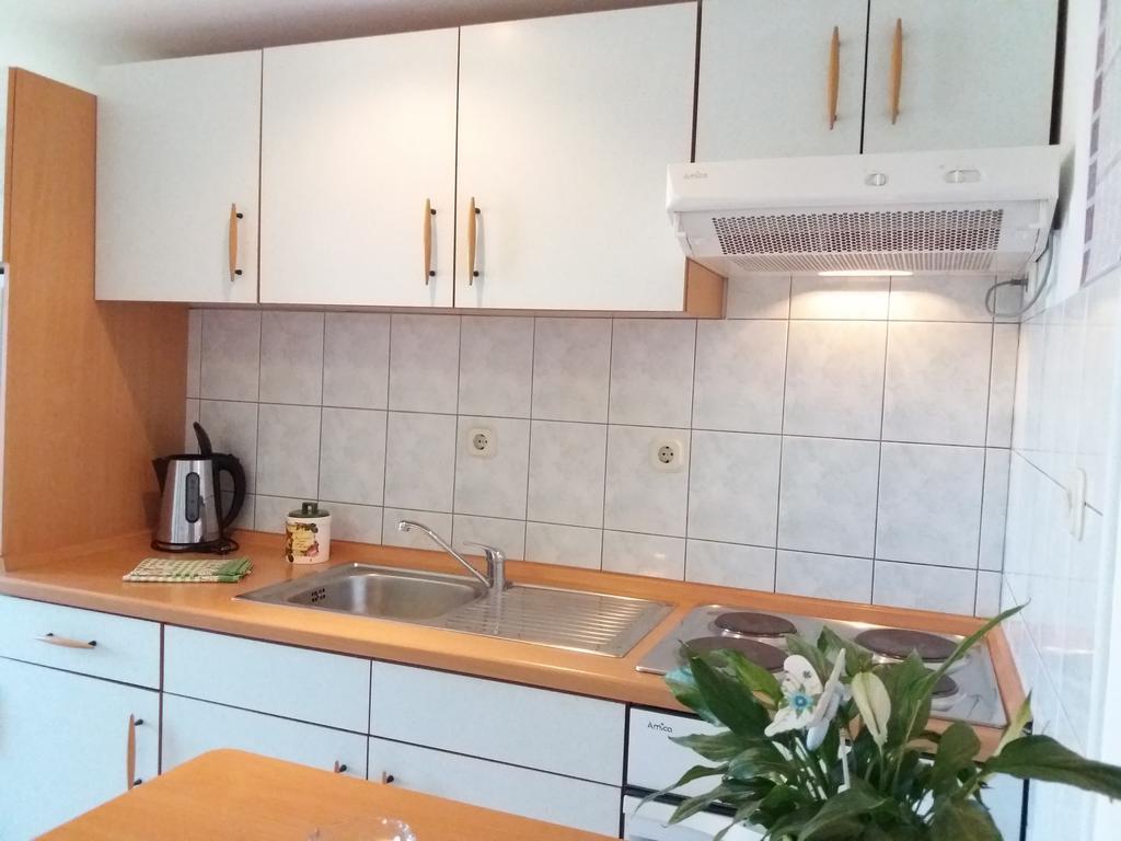Apartments Meri Водице Экстерьер фото
