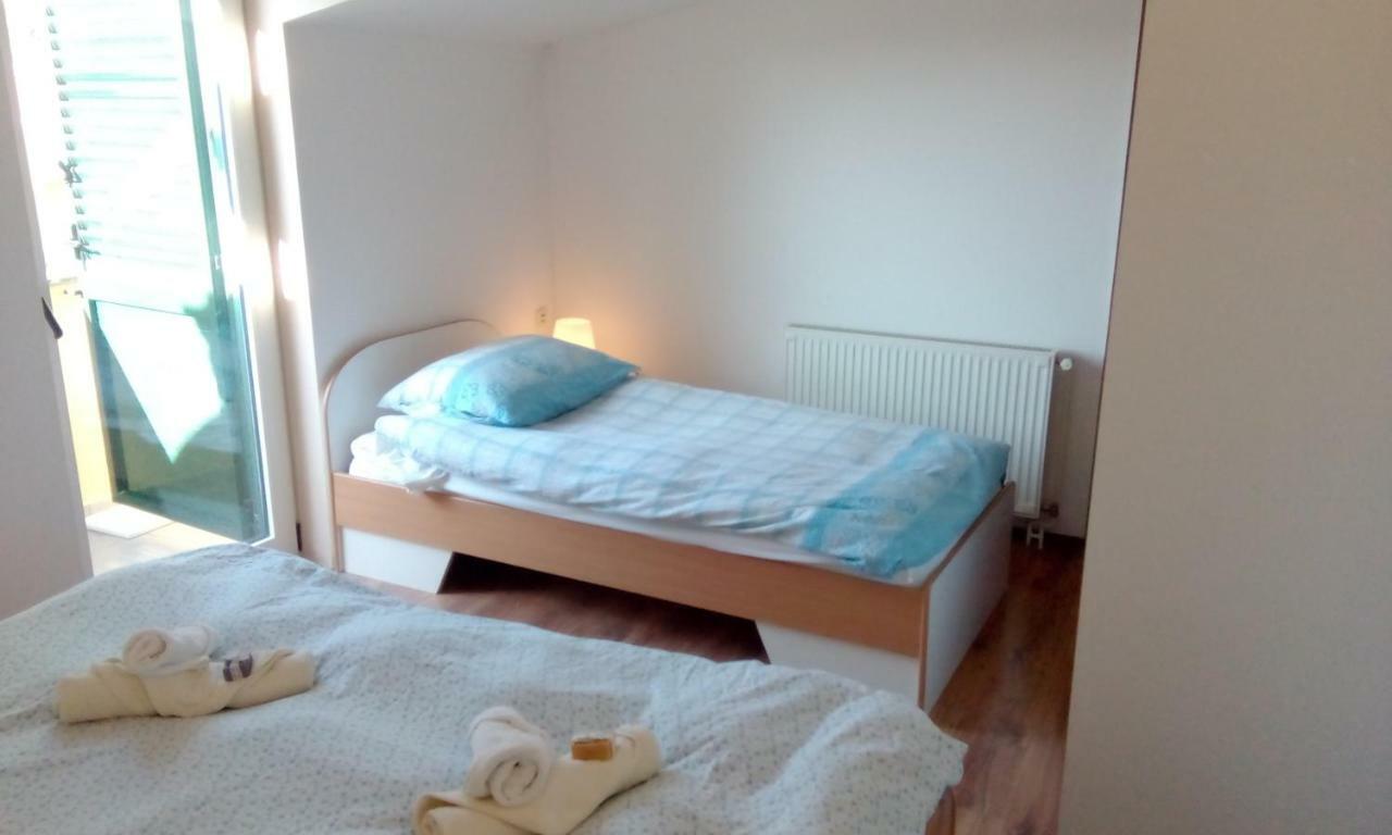 Apartments Meri Водице Экстерьер фото
