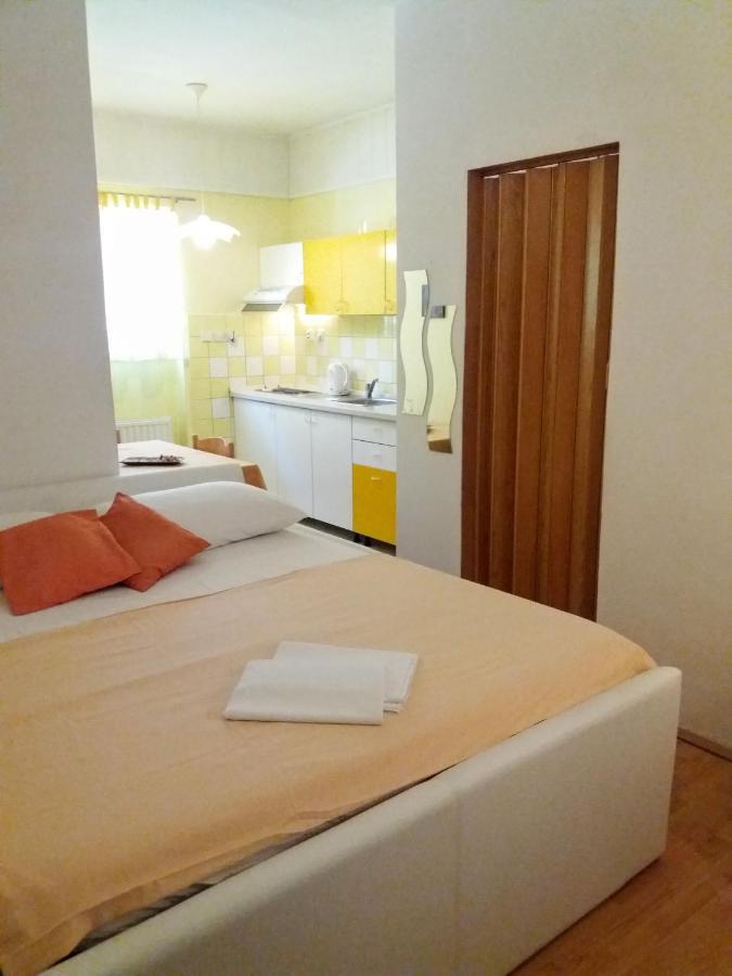 Apartments Meri Водице Экстерьер фото